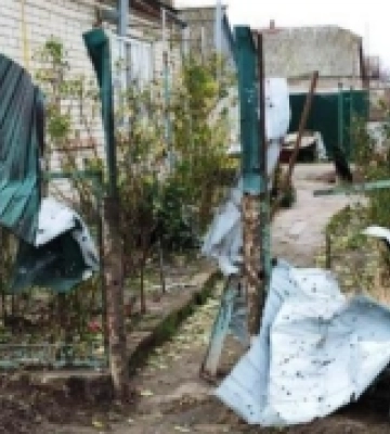 Окупанти обстріляли Дніпряни та Горностаївку, в населених пунктах є перебої з електропостачанням