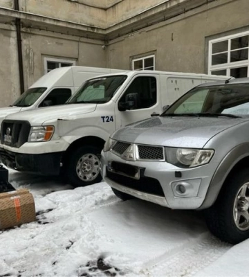 Львів передав військовим авто, дрони, прожектори та портативні електростанції