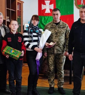 У двох волинських громадах родинам загиблих військових вручили їхні посмертні нагороди