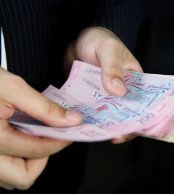 В Украине продолжат программу поддержки семей в прифронтовых районах: какие выплаты