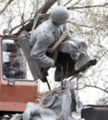 Для посадовців територіальних громад Одещини провели семінар з актуальних питань деколонізації