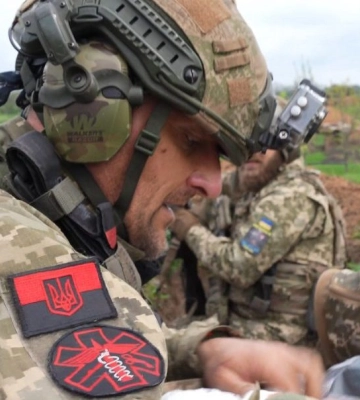 Рятує життя побратимів: проєктувальник меблів став бойовим медиком дніпровської 128-ї бригади ТрО