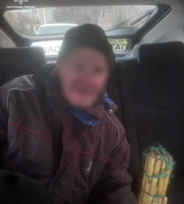 В Одесі патрульні повернули додому дідуся, що загубився