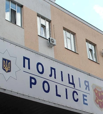 У Полтаві під час сварки жінка вдарила чоловіка ножем