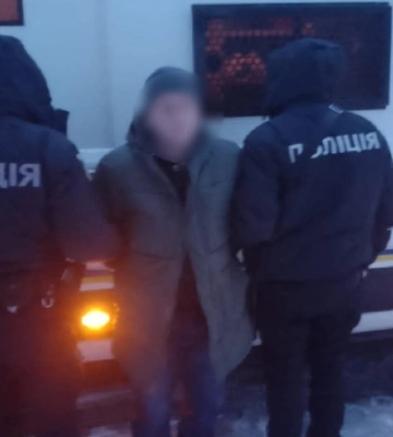 Зґвалтував 9-річну доньку: поліція Київщини затримала педофіла