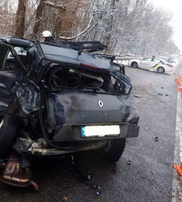 Під Києвом сталося масштабне ДТП, є постраждалі
