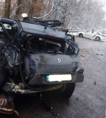 Під Києвом сталося масштабне ДТП, є постраждалі