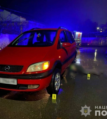 У Мукачеві під колесами «Opel» загинув 47-річний чоловік