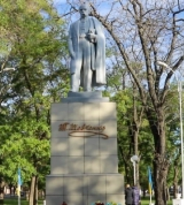 День Гідності та Свободи: в Ізмаїлі відбулась урочиста церемонія покладання квітів