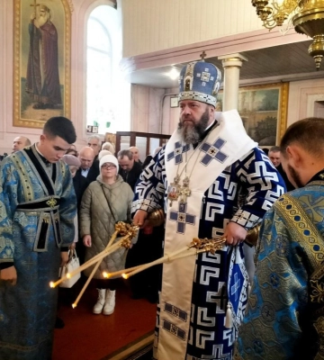 Сім&amp;#039;ю священника УПЦ МП виселяли через суд: митрополит Михаїл відвідав парафію на Волині. Фото