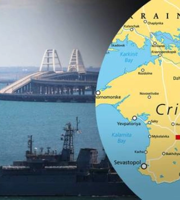 Окупанти відновили загородження від морських дронів у Севастополі