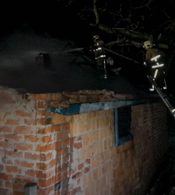 На Роменщині вогнеборці врятували житловий будинок