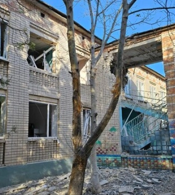Россияне ударили по детскому саду в Херсоне. Уже известно о пострадавшей