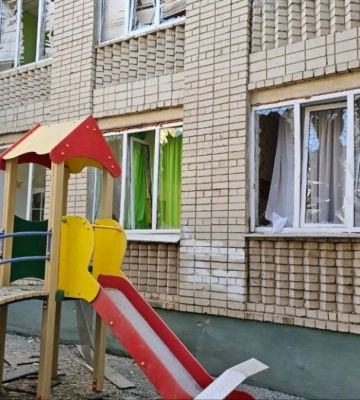 Армия РФ атаковала детсад в Шуменском микрорайоне Херсона