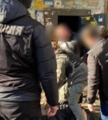 Видавали себе за СБУ та вимагали гроші у військовозобов’язаних: в Одесі затримали злочинну групу