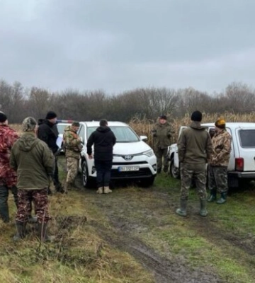 Інспектори Держекоінспекції зупинили незаконне полювання на Полтавщині