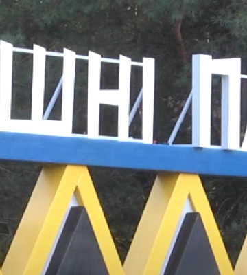 На Полтавщині нарешті встановили стелу &quot;Горішні Плавні&quot;