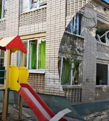 Россияне попали в садик в Херсоне: есть раненая