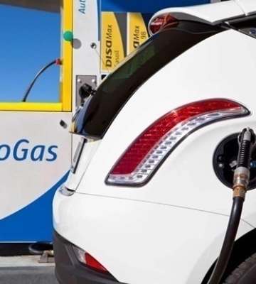 Мережі АЗС почали знижувати ціни на автогаз