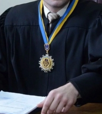 Вища рада правосуддя погодила арешт судді Київського апеляційного суду Глиняного