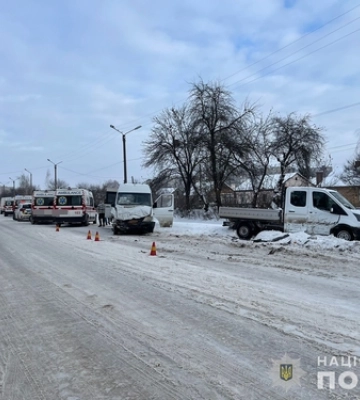 На Волині рейсовий автобус «Луцьк – Нововолинськ» зіткнувся з бусом