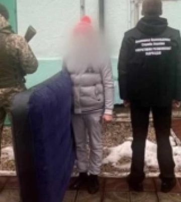 Мукачівські прикордонники зупинили чоловіка, який вчетверте намагався незаконно перетнути кордон