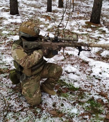 Аеророзвідники Луцького батальйону знищили ворожий бліндаж з особовим складом всередині (відео)