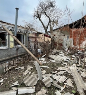 Окупанти протягом дня атакували Нікопольщину з важкої артилерії і дронами-камікадзе: пошкоджено гімназію, будинки та ЛЕП. ФОТОрепортаж