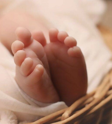 У Рівному 44-річна жінка народила 17-ту дитину