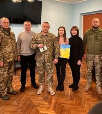 Ветерану з Полтавщини передали нагрудний знак &quot;Срібний Хрест&quot; від Головнокомандувача ЗСУ