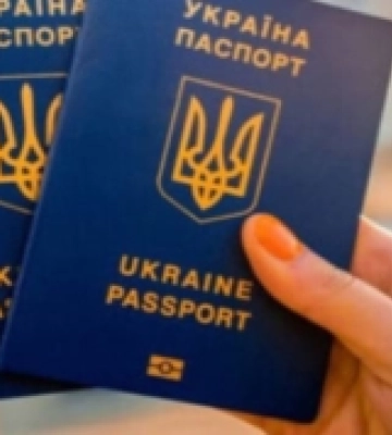 У листопаді на Закарпатті оформили рекордні 35 тисяч закордонних паспортів