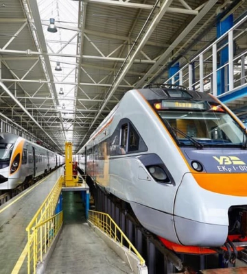 У 2024 році Укрзалізниця додасть нові залізничні рейси до Чернівців: які саме