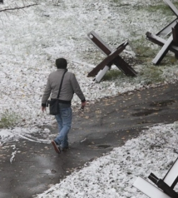 В Україні завтра переважно сніг із дощем, на дорогах ожеледиця
