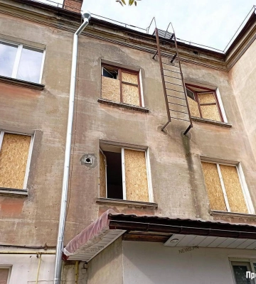 ДЖКГ Миколаєва витратить ₴4 мільйона на заміну вікон у пʼяти багатоповерхівках, пошкоджених при обстрілах