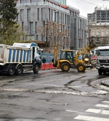 У Дніпрі відновлюють автомобільний рух на Яворницького: що відомо