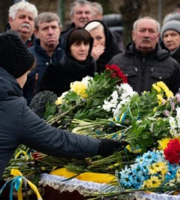 В Ужгороді попрощалися із 52-річним захисником – молодшим сержантом Василем Росадою