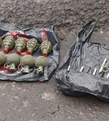 На блокпосту на Дніпропетровщині в автівках виявили зброю та боєприпаси