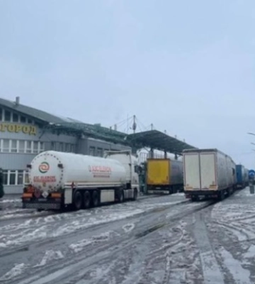 Закарпатська митниця - вантажний напрямок на українсько-словацькому кордоні розблокували!