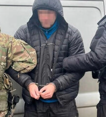 Полтавець організував злочинну групу, яка обкрадала фури з товаром