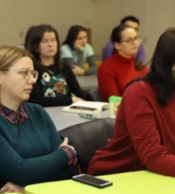 У львівському центрі «Джерело» почали навчати фахівців, як працювати з незрячими дітьми