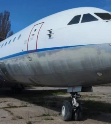 В Одесі за борги продають літак