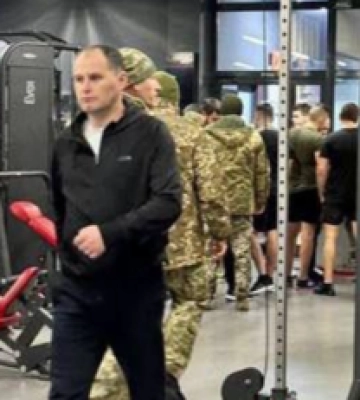 Із затриманих сформують батальйон: фото і відео рейду ТЦК по спортзалах Ужгорода