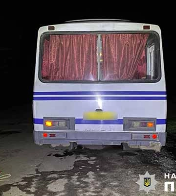 Пасажирський автобус на смерть збив чоловіка під Кременчуком
