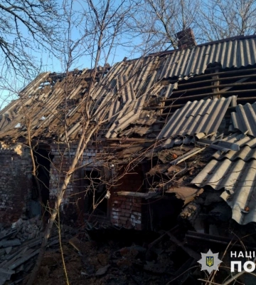 РФ обстріляла Авдіївку з авіації та танків: зруйновано лікарню та школу
