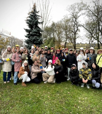 В Міському саду Одеси з’явилася ялинка єднання