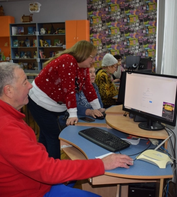У Миколаєві людей поважного віку навчають комп’ютерній грамотності