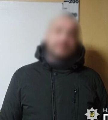 Киянин погрожував підірвати гранату в сусіда під дверима. Його можуть посадити на 8 років. ФОТО