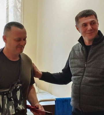Зеленський зробив заслуженим вчителя з Рівненщини, який пройшов усі гарячі точки