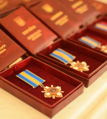 Воїнів із Канева посмертно відзначили нагородами