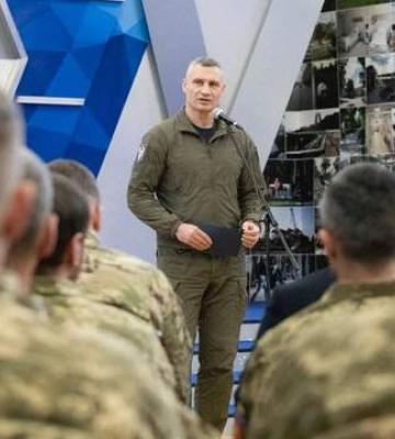 У День Збройних сил України Кличко нагородив медалями майже сотню військових
